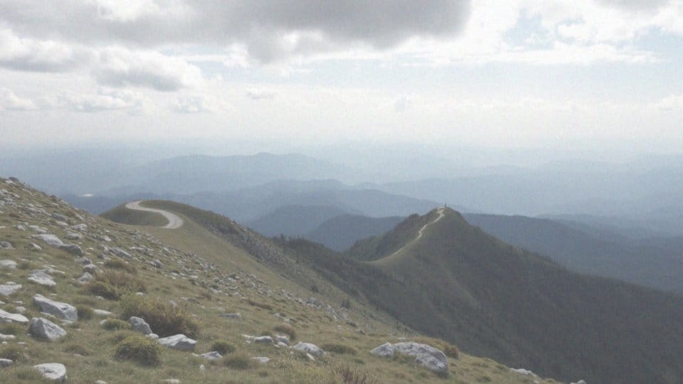 Jakie są widokowe trasy w Karkonoszach?