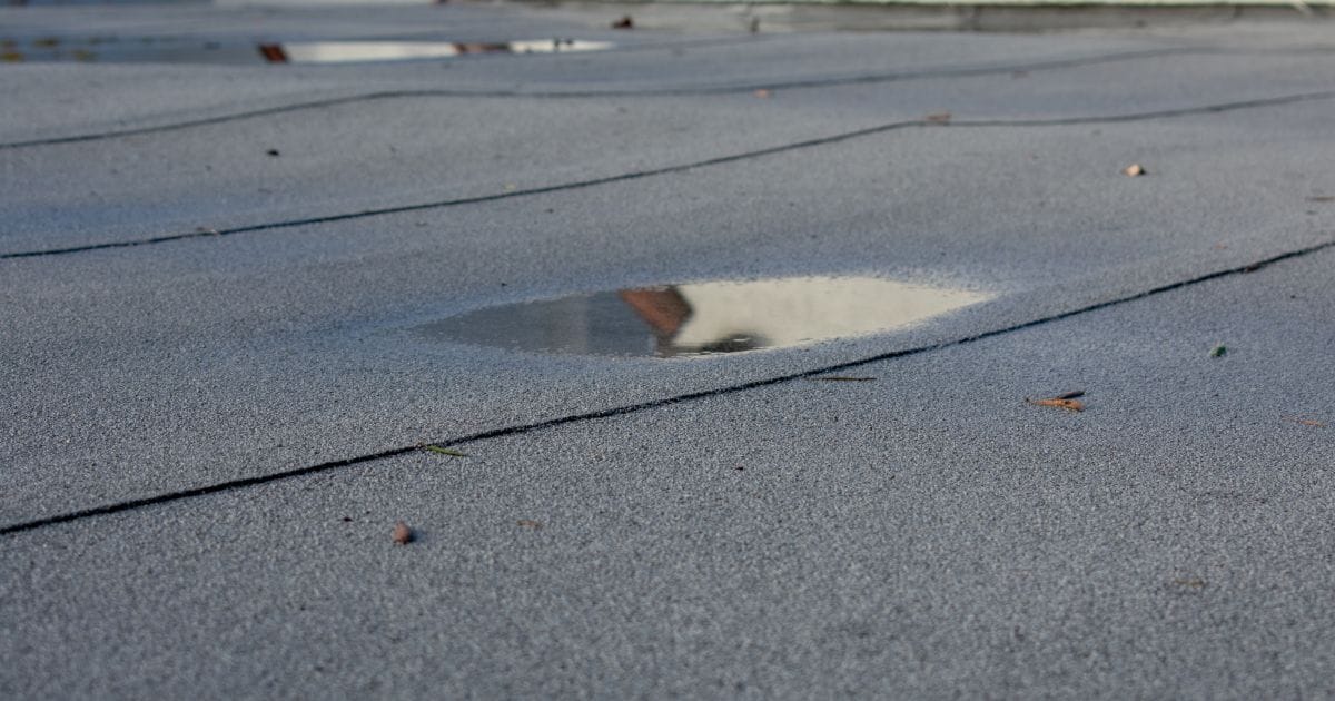 Hydroizolacja balkonu. Jak zabezpieczyć balkon przed przeciekaniem?
