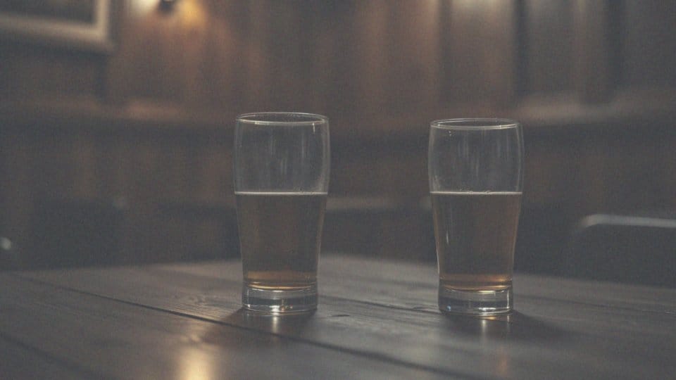 Szczerość po alkoholu – psychologia ujawniania emocji i myśli